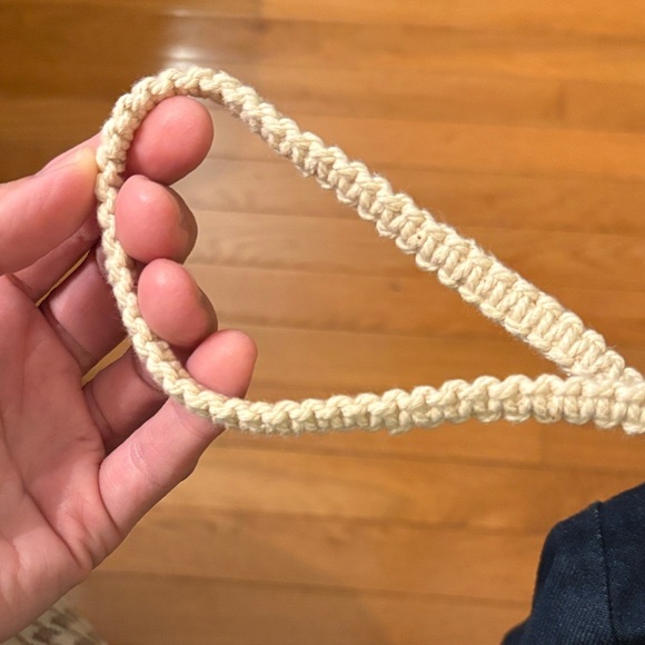 Elegant Cream Crochet Clutch - Picture 8 of 9